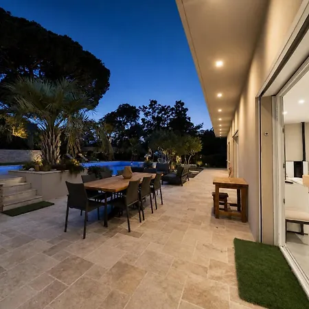 Premium Piscine Privee & Petanque Villa